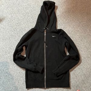 Woman’s Nike Zip-up Sweatshirt
